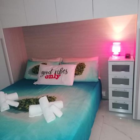 Fiumicino Aeroporto Casa Vacanze Orchidea Kültér fotó